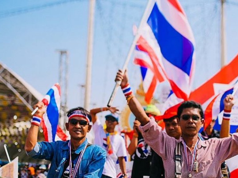Туроператоры отменили все экскурсии по Бангкоку