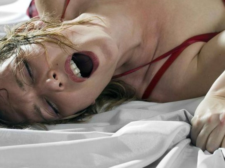 Американка 3 часа испытывала оргазм, пока врачи прекратили эту пытку (ВИДЕО)