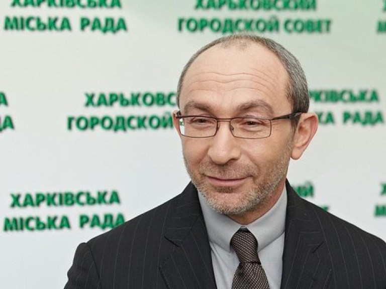 Харьковский городской голова Геннадий Кернес заявил о необходимости поддержания народной инициативы по проведению всеукраинского референдума