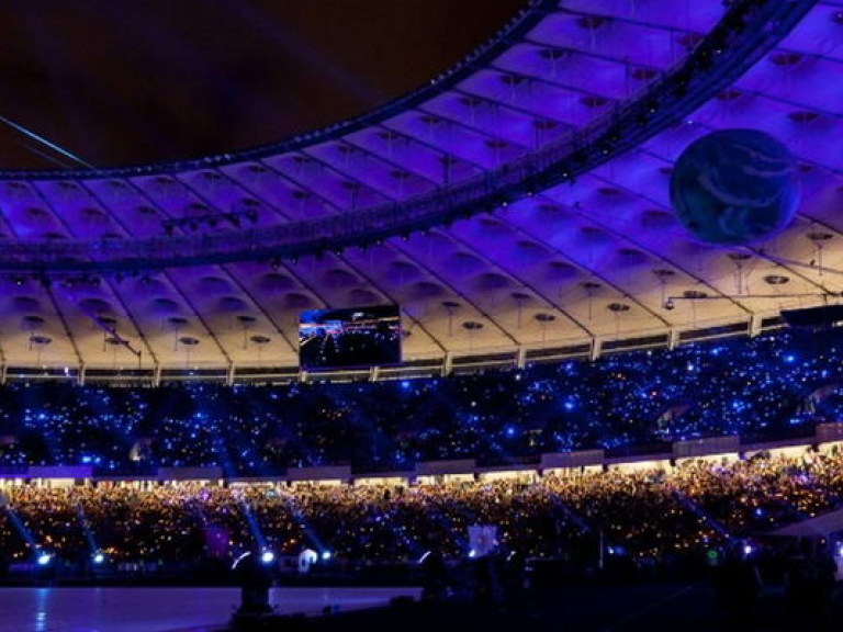 В НСК &#171;Олимпийский&#187; появился крупнейший в Украине 3D-рисунок (ВИДЕО)