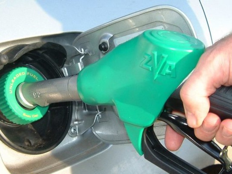 Нет причин, позволяющих обвинить трейдеров в завышении цен на бензин &#8212; эксперт