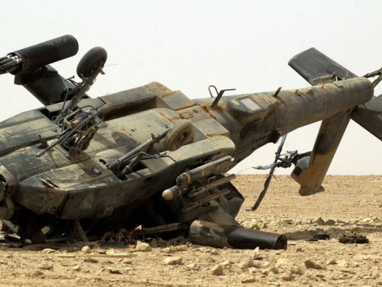 Шокирующие кадры уничтожения вертолета в небе Сирии попали в интернет (ВИДЕО)