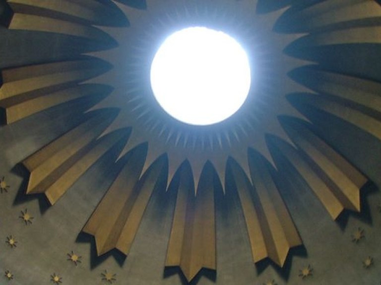 В Храм Гроба Господня в Иерусалиме привезли «недостающий» колокол (ФОТО)