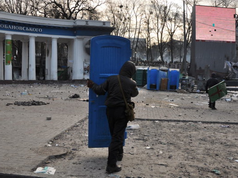Немецкий журналист назвала возможные варианты разрешения ситуации в Киеве