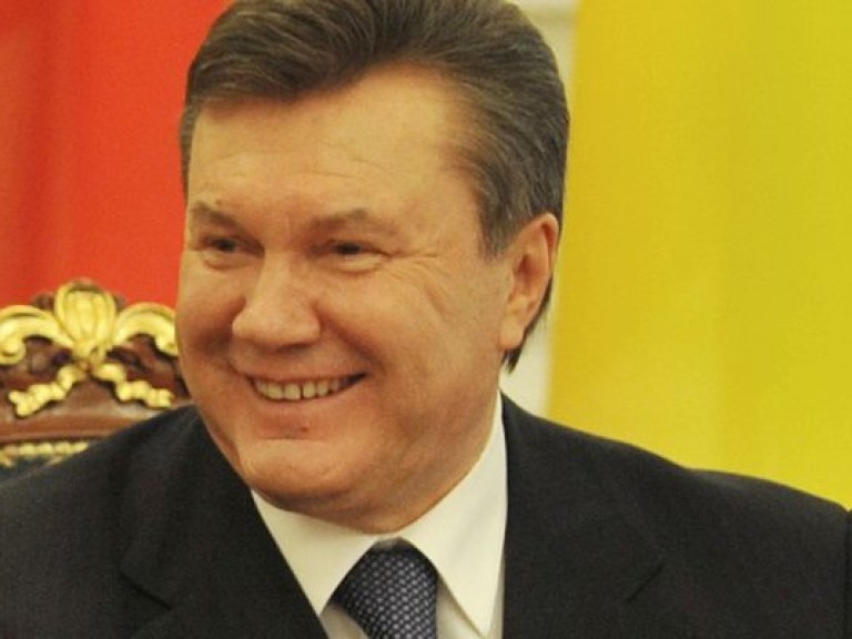 В поздравлении с Днем Соборности Янукович ни разу не вспомнил о протестах и бойне на Грушевского