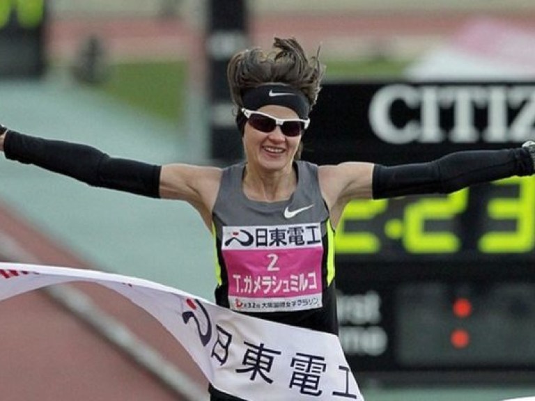 Украинская спортсменка второй год подряд выигрывает марафон в Осаке