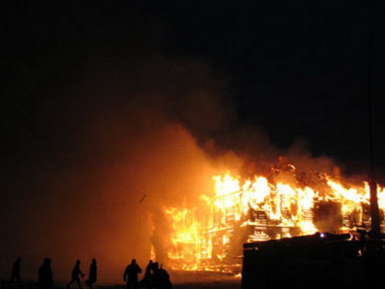 В Харькове горело общежитие: спасатели эвакуировали более 50 человек