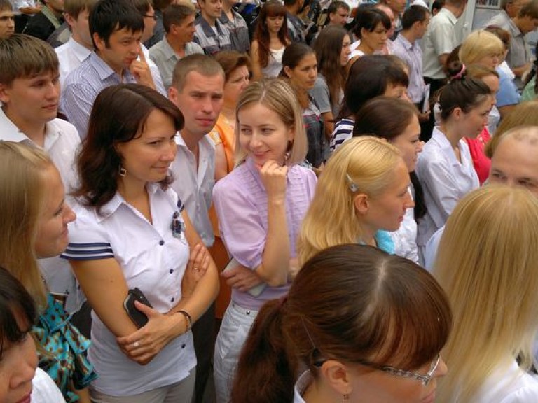 Украинские работодатели игнорируют опытных специалистов, предпочитая молодых
