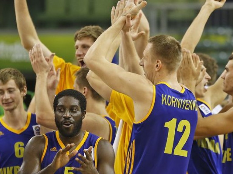 Сборная Украины по баскетболу сыграет с «дрим-тим»