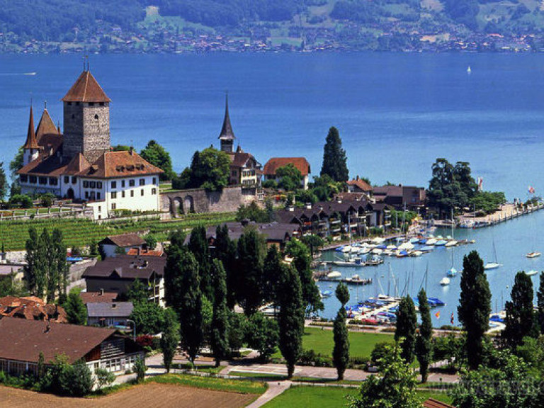 Швейцария проведет референдум об ограничении эмиграции из ЕС