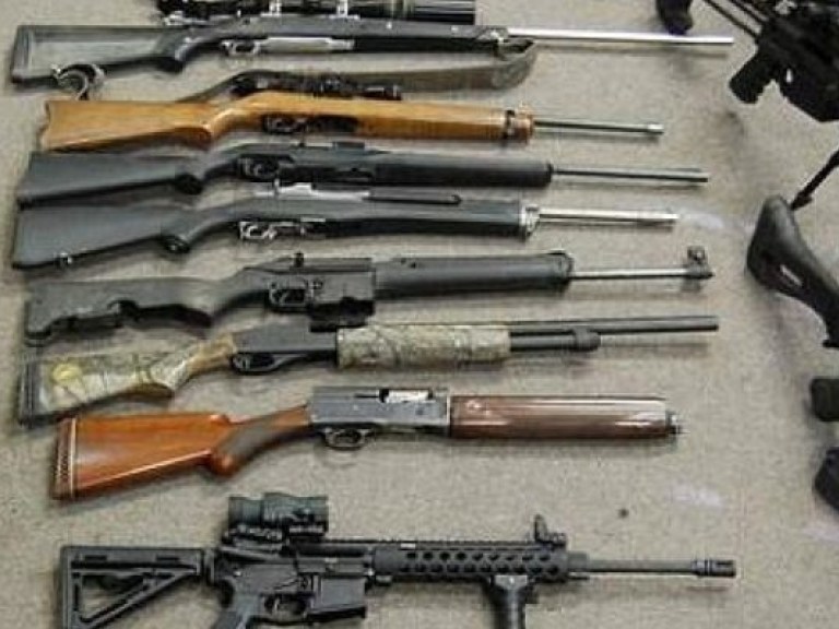 В Полтавской области у пенсионера изъяли целый арсенал оружия