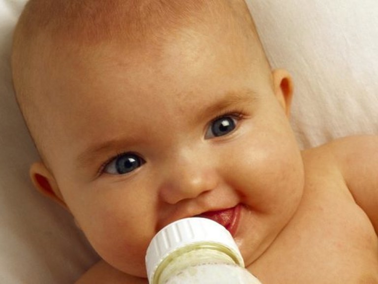 Молочные смеси должны изготавливаться отдельно для мальчиков и для девочек — медики