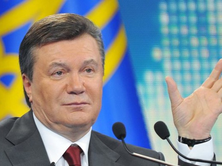 Янукович уже хочет досрочных президентских выборов и возвращения к Конституции 2004 года