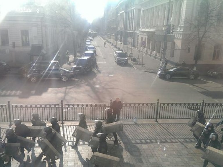 Милиция и «Беркут» покинули центр Киева (ФОТО)