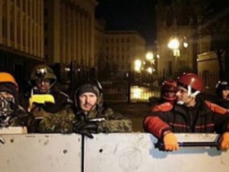 Самооборона Майдана взяла под свой контроль весь правительственный квартал &#8212; Парубий