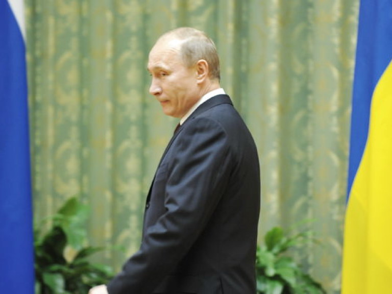 Путин считает, что в Украине вообще нет Президента