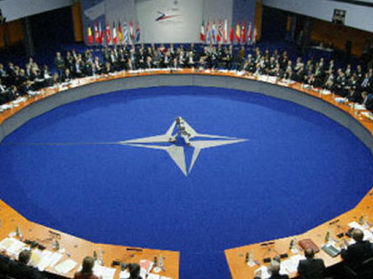 Референдум в Крыму связан с угрозой НАТО – Темиргалиев