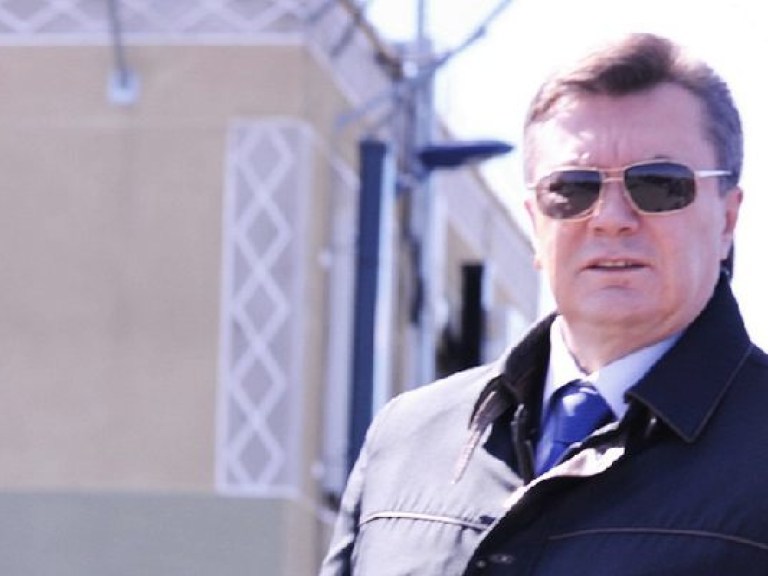 Интерпол получил запрос от Украины на включение Януковича в список разыскиваемых лиц