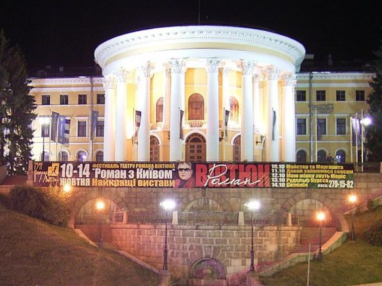 Cтоличный Октябрьский дворец – на грани банкротства
