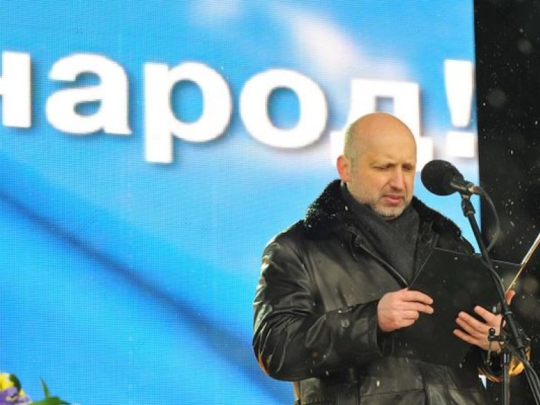 Турчинов отменил действие декларации о независимости Крыма и Севастополя