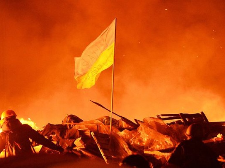 Москаль: Сегодня в любой палатке на Майдане – целый арсенал