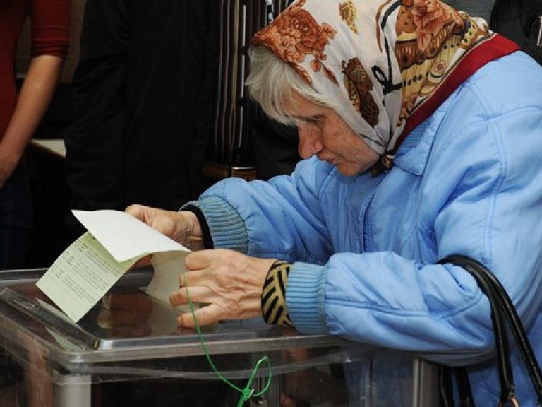 За включение Крыма в состав РФ проголосовали 123% жителей Севастополя