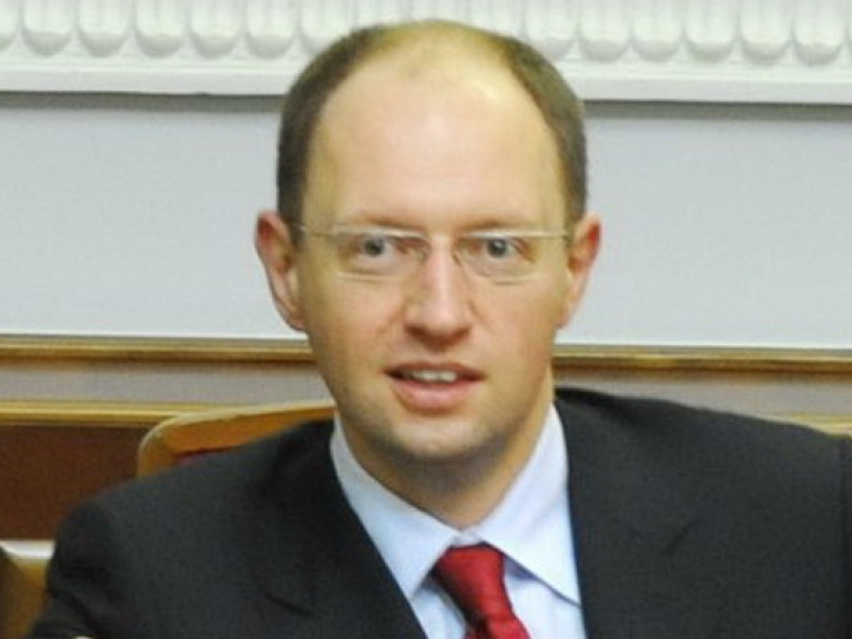 Яценюк обещает экономическое «покращення» уже в следующем году
