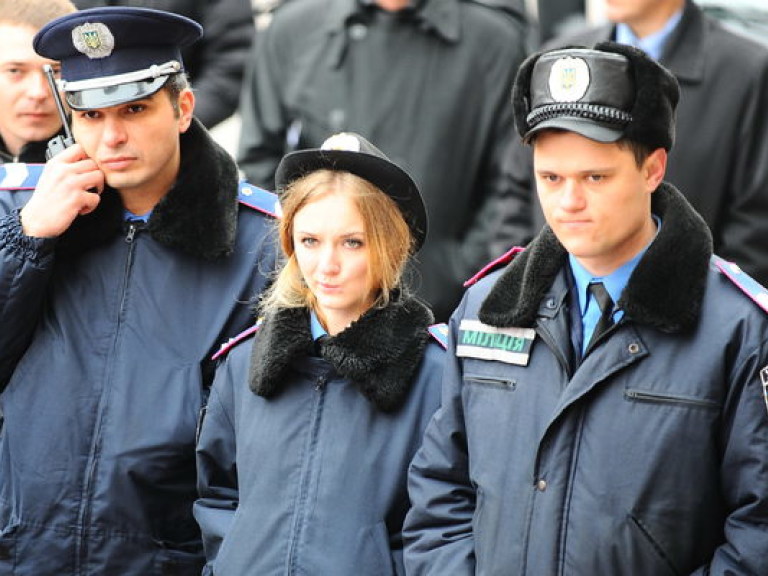 Милиционеров из Крыма и Севастополя трудоустроят в других областях