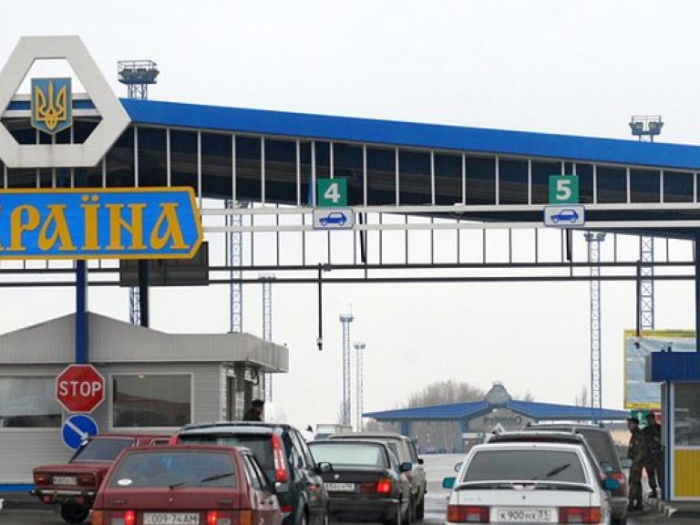Движение транспорта с товарами украинского происхождения на территорию России было восстановлено &#8212; Миндоходов
