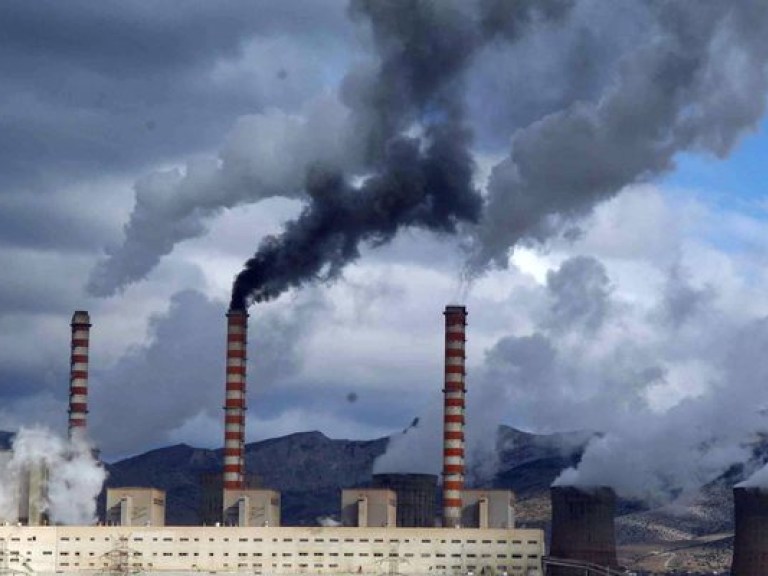 В 2013 году отечественные предприятия выбросили в воздух 4,3 миллиона тонн загрязняющих веществ