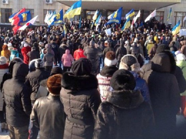 В Харькове проходят митинги за федерализацию