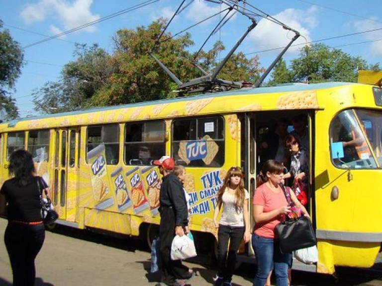В Одессе на ходу загорелся трамвай с пассажирами