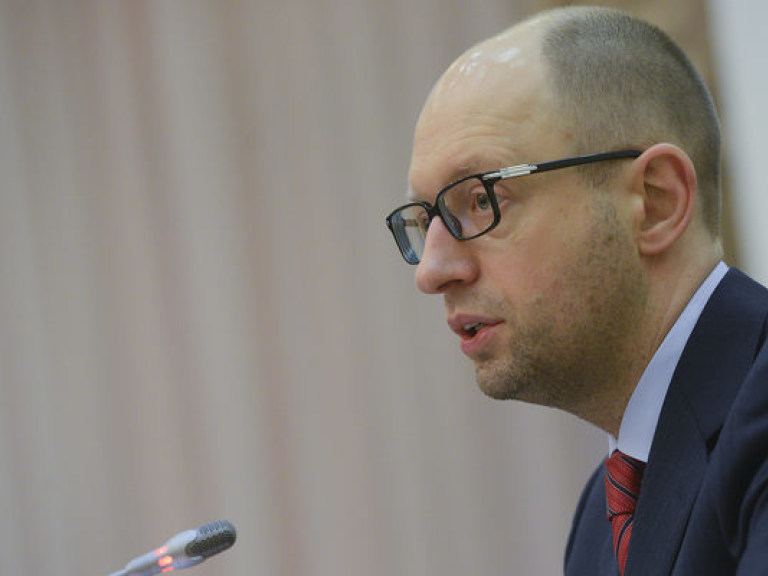 Яценюк настаивает на ликвидации ОГА