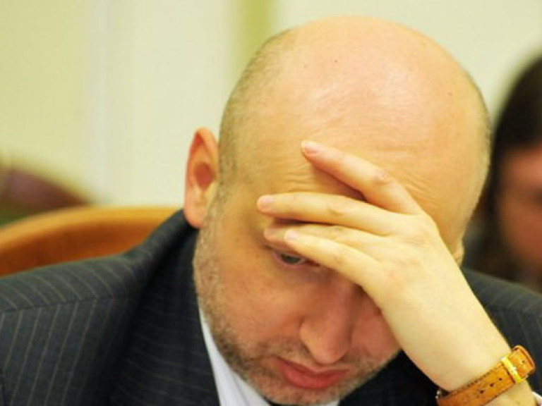 Рада заработала после перерыва: Турчинов извинился перед депутатами за резкость и тут же снова обвинил регионалов в полном банкротстве страны