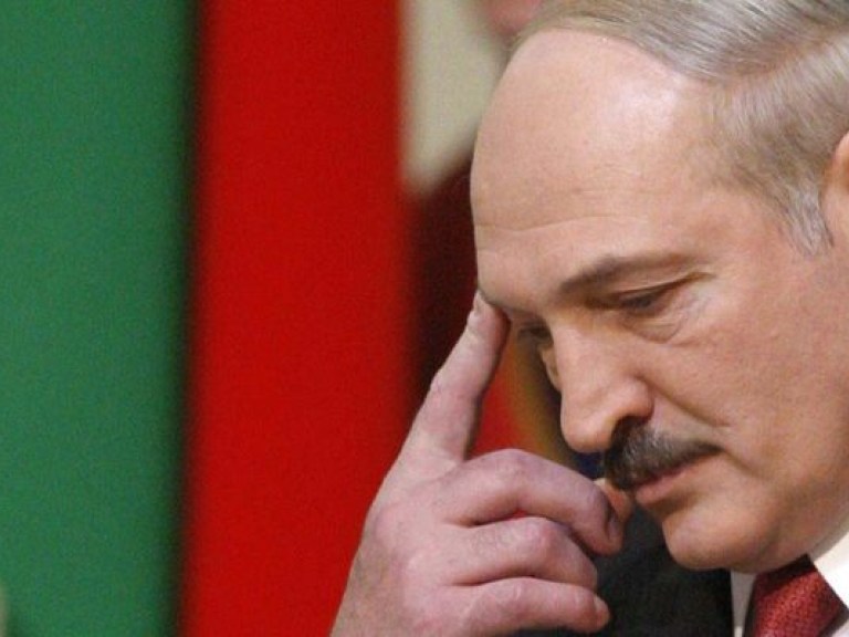 Лукашенко считает украинскую армию «очень плохонькой»
