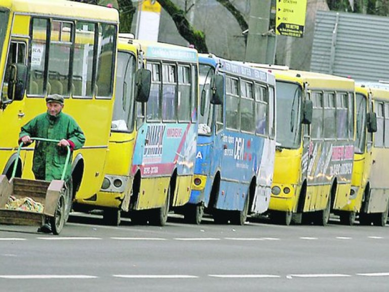 В Киевской области появилось новое движение — «автомайдан-перезвочик»