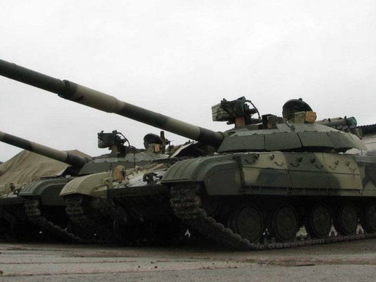В воинскую часть в Черниговской области доставлены танки стоимостью 65 млн грн