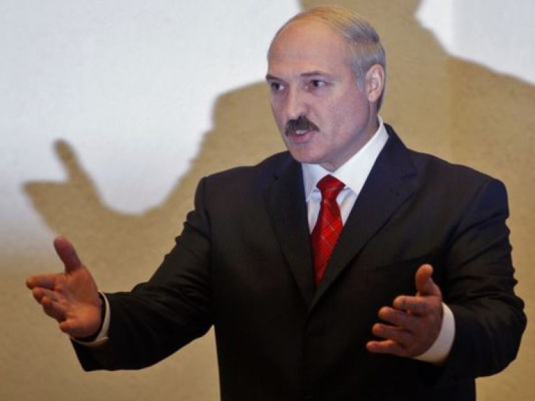 Лукашенко не хочет, но готов быть «прокладкой» между Россией и Украиной