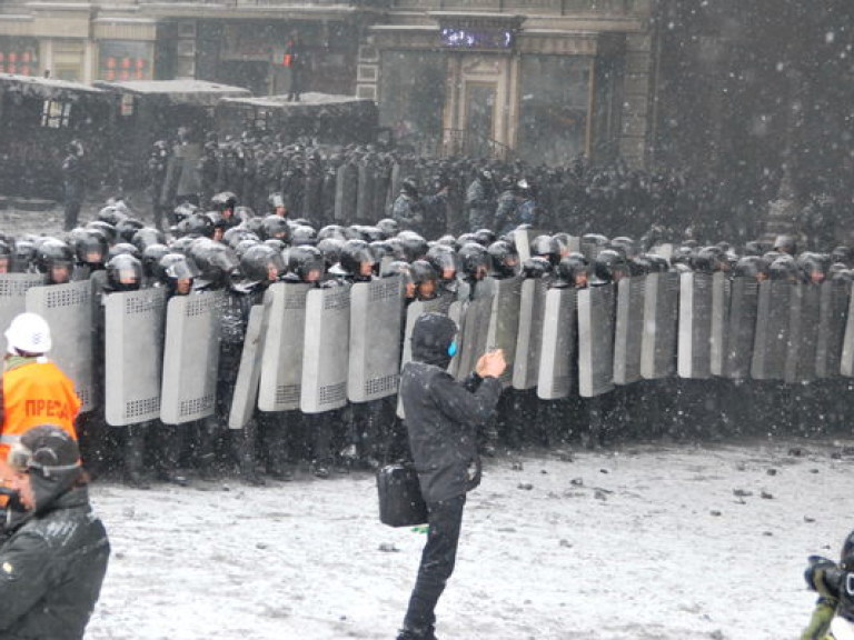 Аваков назвал подозреваемых в организации беспорядков и убийств на Майдане