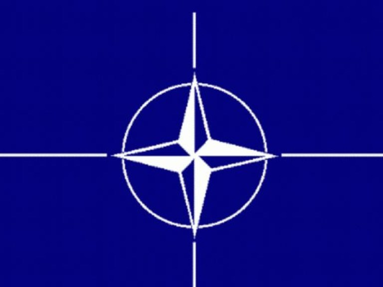 Е. Филиндаш: «Украина не должна отсиживаться за спиной НАТО»