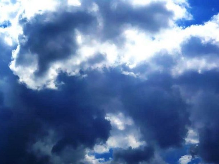 Погода на Благовещение: Украину затянет облаками