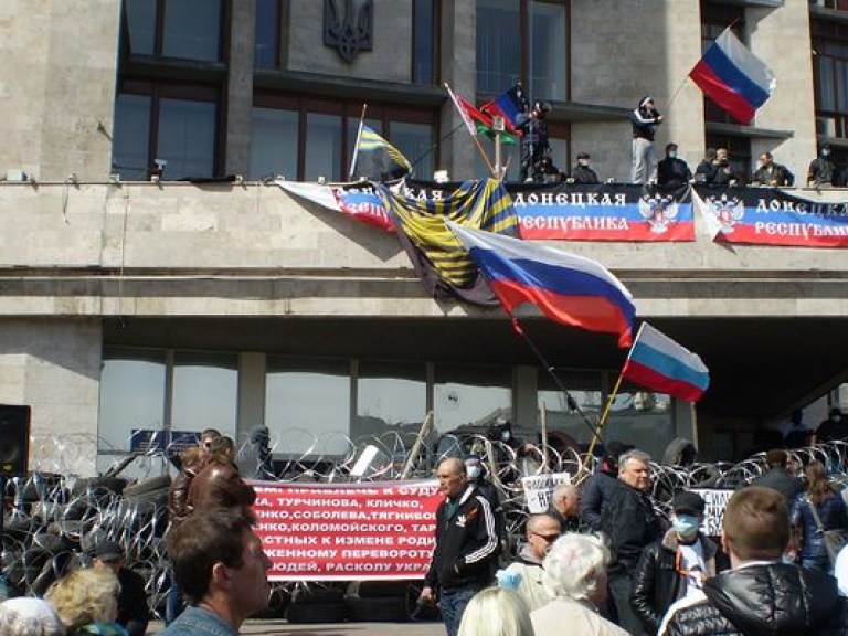 В Донецкой области сепаратисты объявили о референдуме и пригласили российскую армию