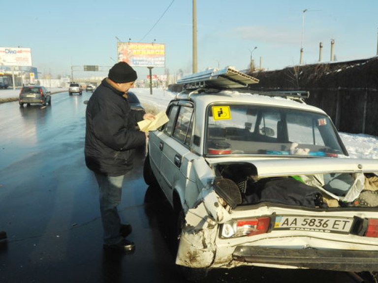 За сутки в ДТП погибли 14 человек