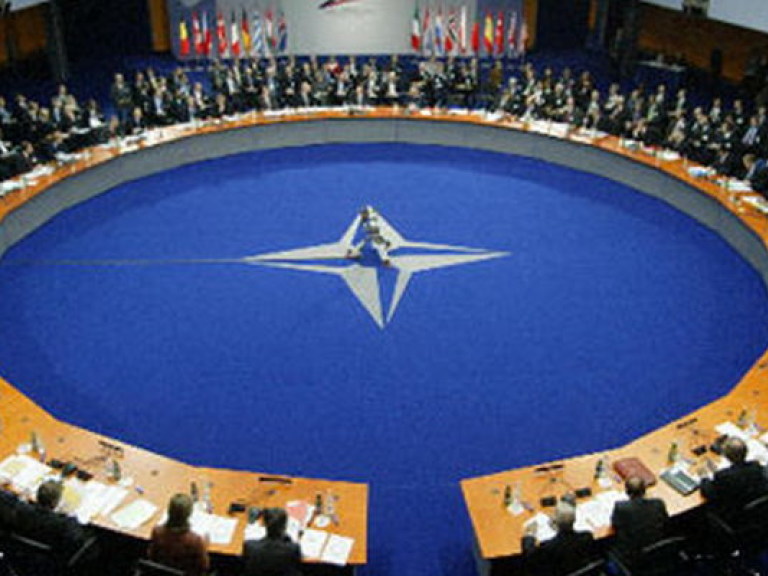 Сегодня НАТО созывает экстренное заседание из-за ситуации в Украине