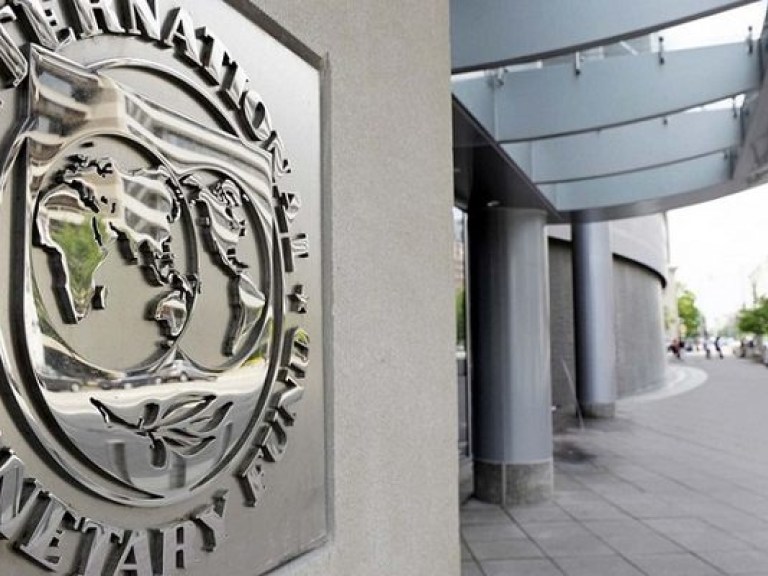 Украине нечем расплатиться за кредит МВФ