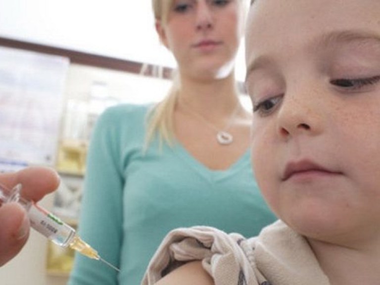 Минздрав попросил международные организации о гуманитарной помощи для вакцинации детей