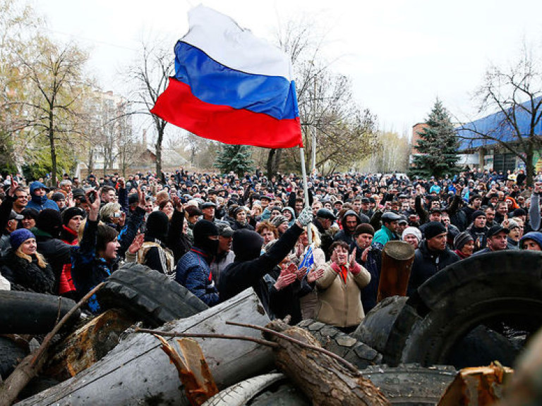 Российские сенаторы предложили ввести миротворцев в Донбасс