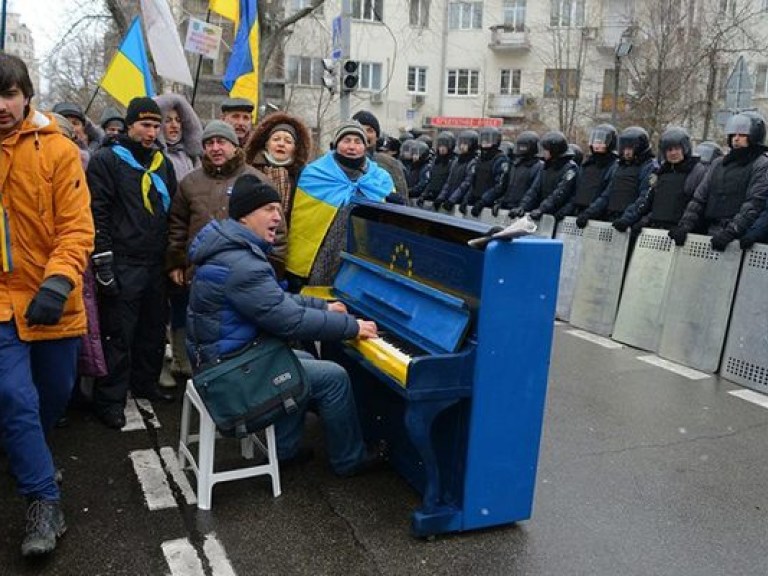 В центре Киева будет установлено 20 арт-фортепиано