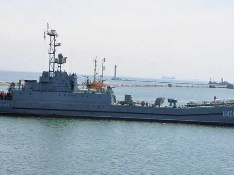 Во вторник Крым должны покинуть 5 судов украинских ВМС