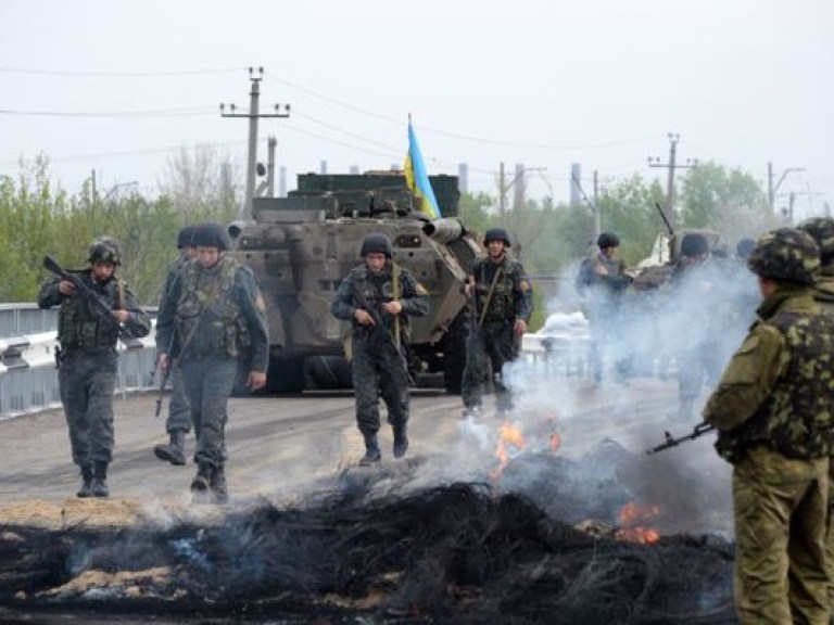 Захваченных в луганском военкомате солдат-срочников увезли в неизвестном направлении